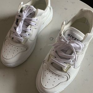 GIVENCHY Wing low-top sneakers